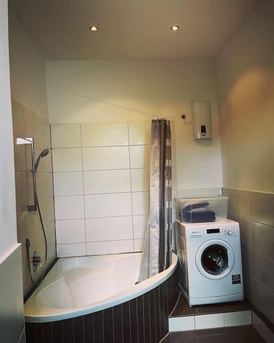 Exklusive Wohnung Mitten Im Schoensten Viertel Brema Exterior foto